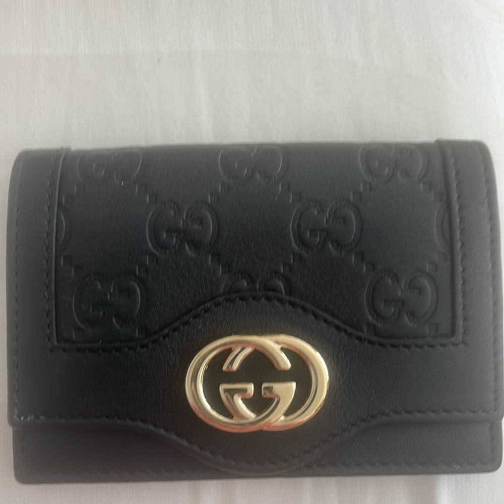 Gucci card holder black leather Gold hardware authentic